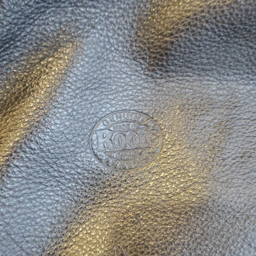 Vintage Roots Canadians Retro Duffel Pebbled Leather Travel Gym Weekender Bag - Picture 4 of 13